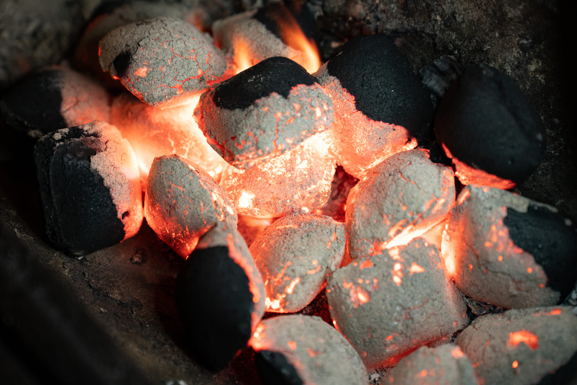 Custom-Made Charcoal Briquettes for BBQ and Shisha