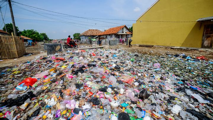 solusi limbah botol plastik dengan mesin pencacah