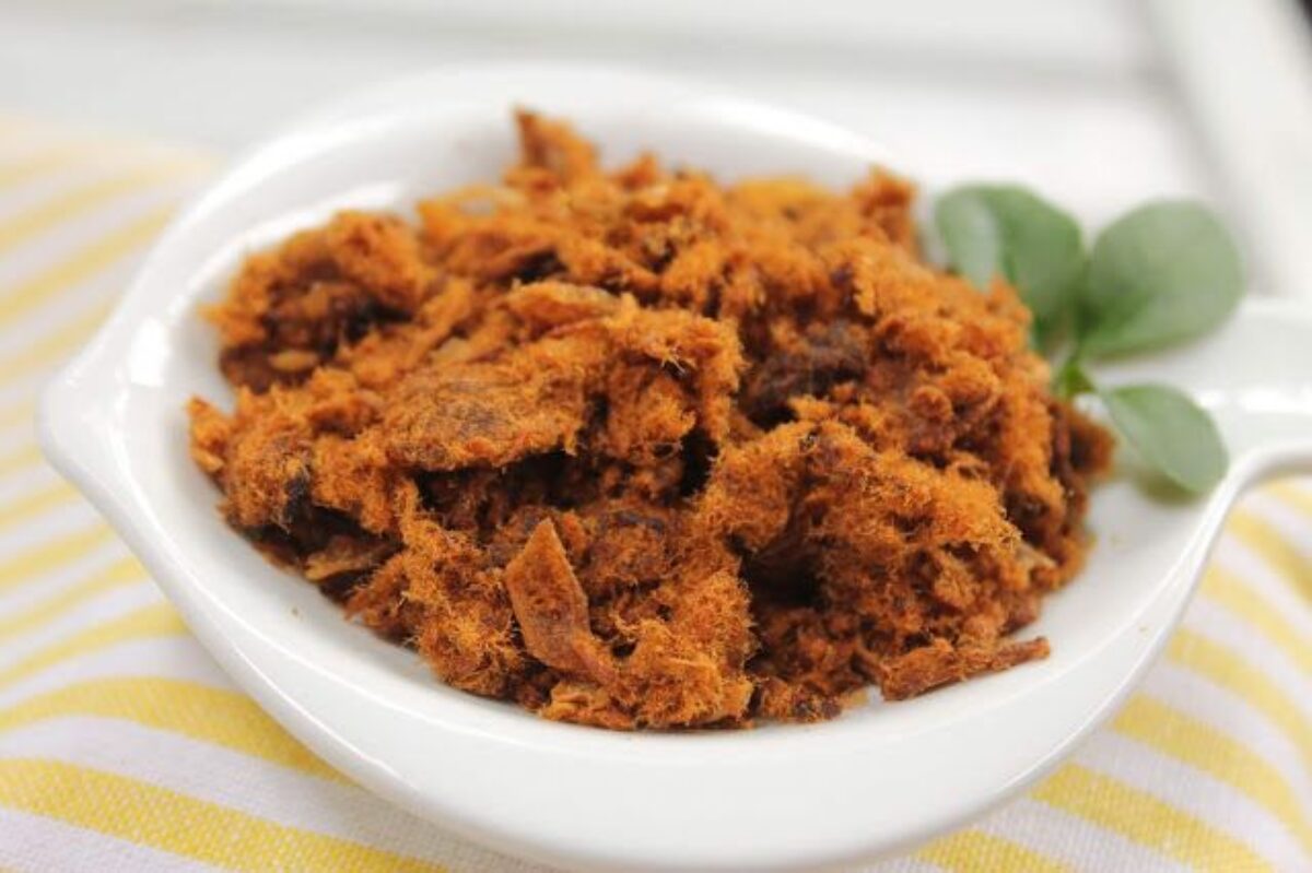 cara menyuwir daging untuk abon