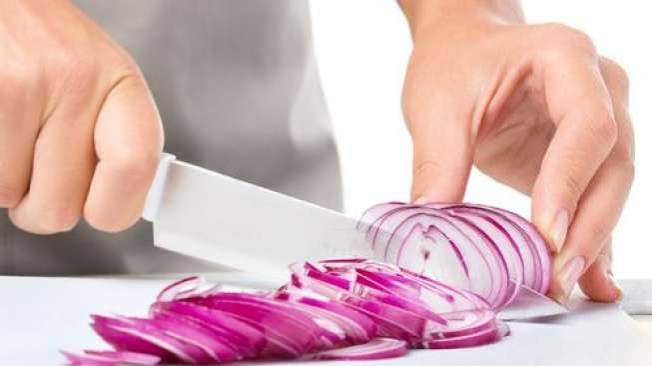 cara mengiris bawang tanpa menangis